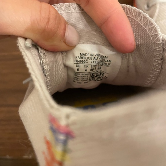 CONVERSE RAINBOW PLATFORM SHOES LOW RISE SIZE 6 WOMENS LIMITED EDITION 1908 - Picture 8 of 8